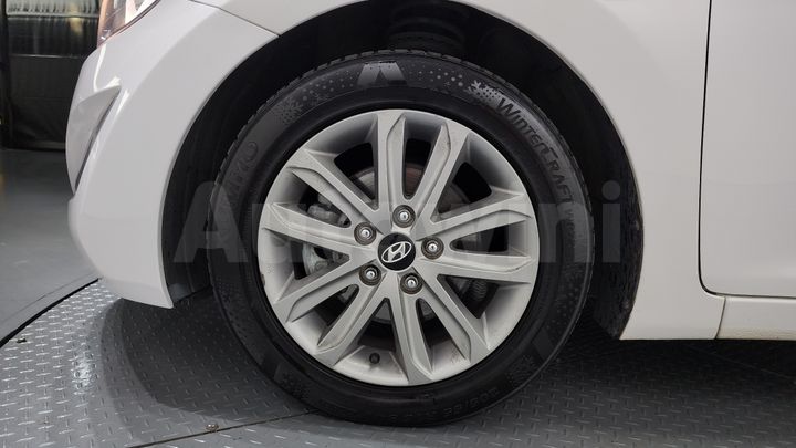 Hyundai Avante 2014 — 5