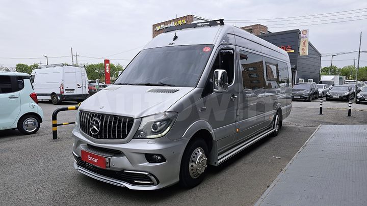 Mercedes Benz Sprinter