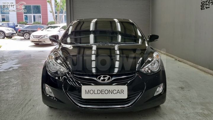Hyundai Avante 2011 — 3