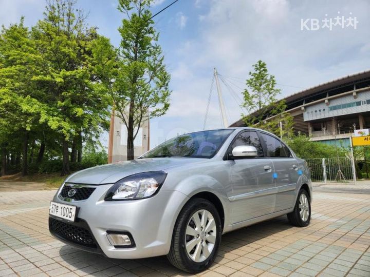 Kia Pride 2011 — 5