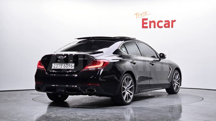Genesis G70 2020 — 2