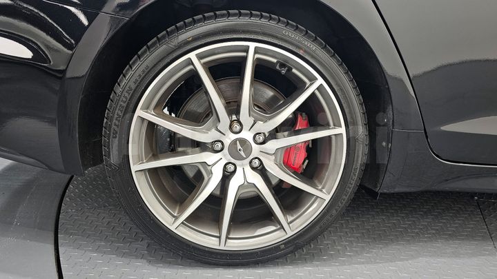 Genesis G70 2020 — 5
