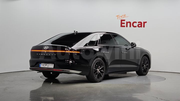 Hyundai Grandeur 2023 — 2