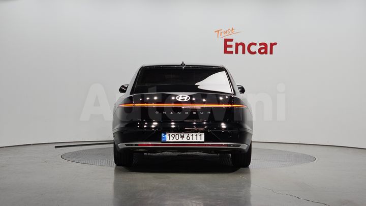 Hyundai Grandeur 2023 — 4