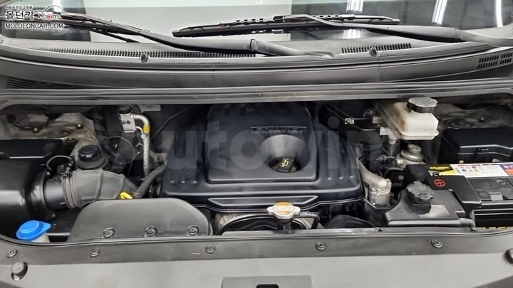Hyundai Starex 2011 — 5