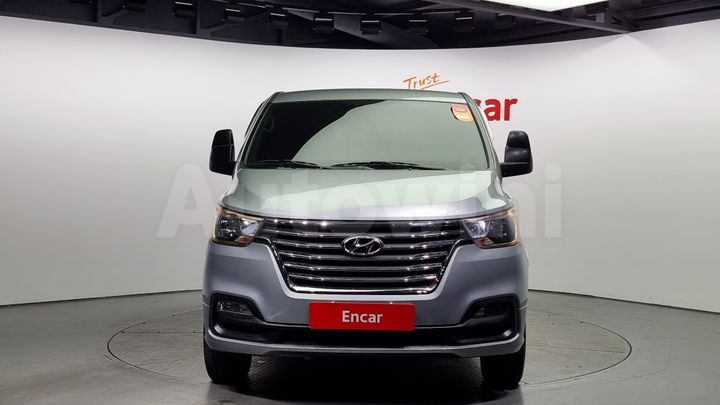 Hyundai Starex 2021 — 3