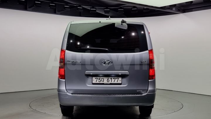 Hyundai Starex 2021 — 4