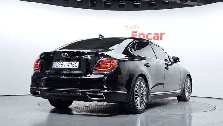 Kia K9 2021 — 2