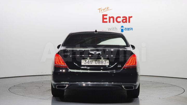 Genesis EQ900 2016 — 4