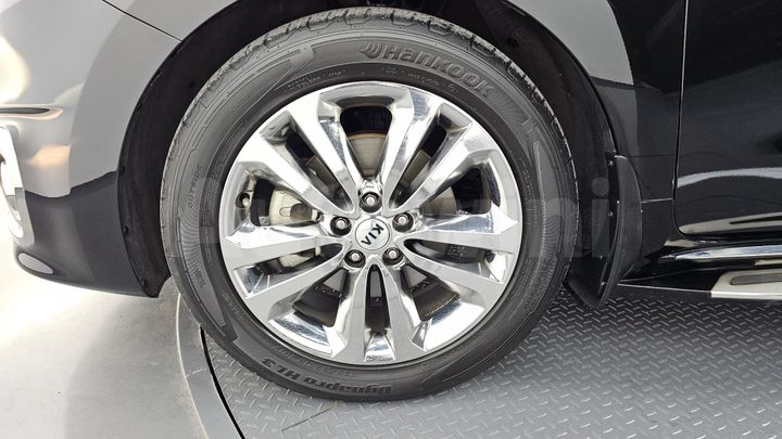 Kia Carnival 2017 — 5