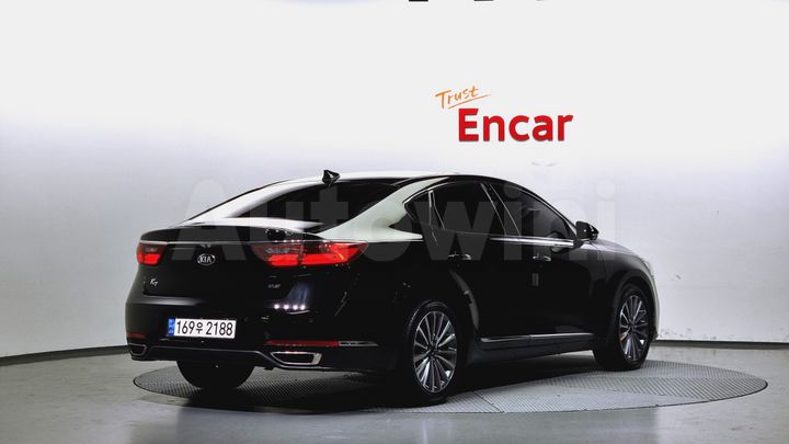 Kia K7 2017 — 2