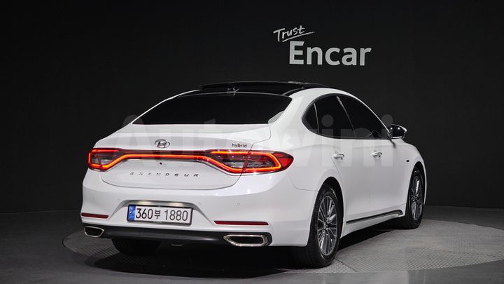 Hyundai Grandeur 2018 — 2
