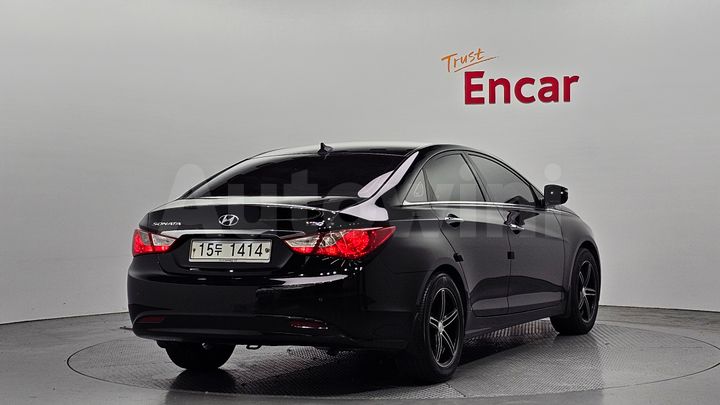 Hyundai Sonata 2012 — 2