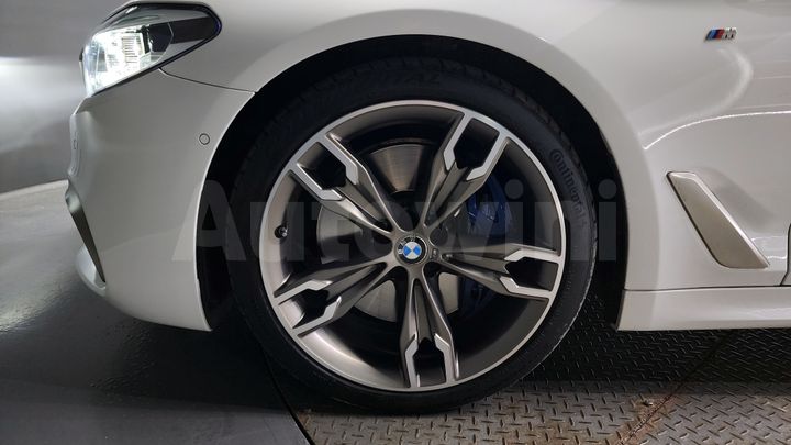 BMW 5 Series 2018 — 5