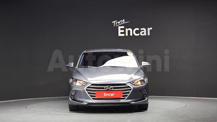 Hyundai Avante 2017 — 3