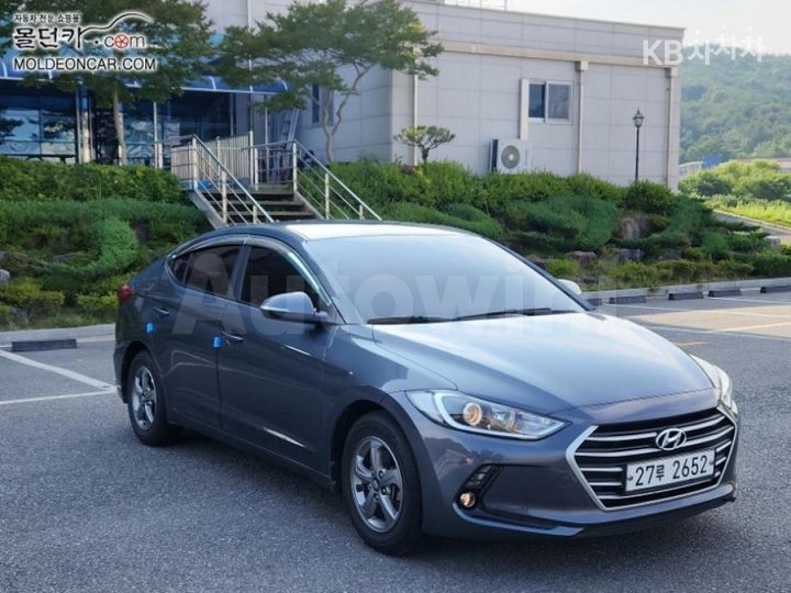 Hyundai Avante 2018 — 2