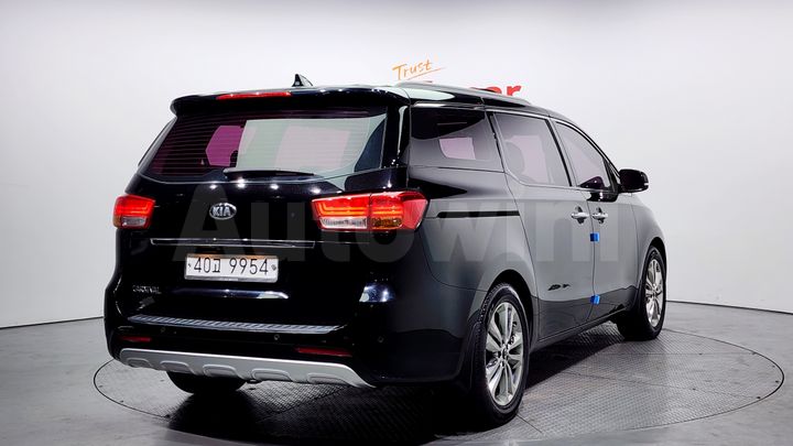 Kia Carnival 2015 — 2