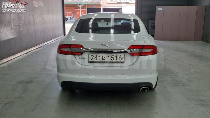 Jaguar XF 2012 — 4