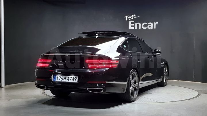 Genesis G80 2021 — 2