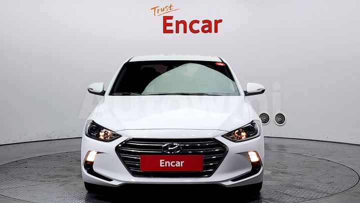 Hyundai Avante 2017 — 3