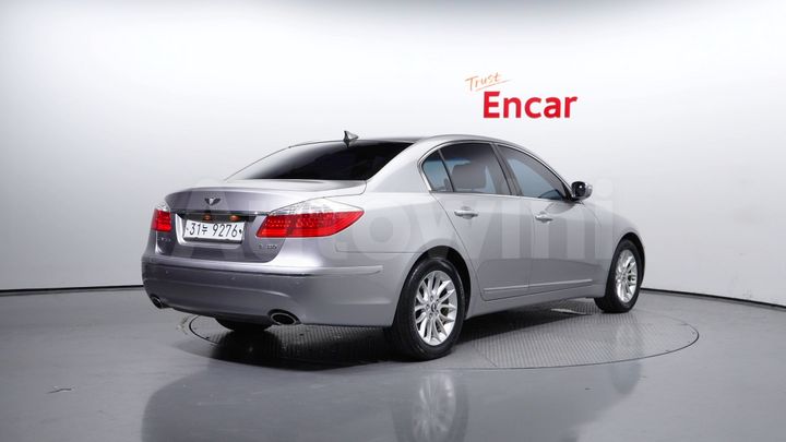 Hyundai Genesis 2008 — 2