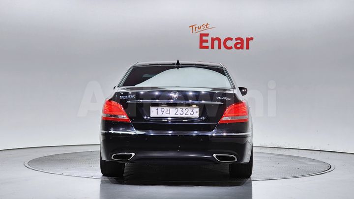 Hyundai Equus 2010 — 4