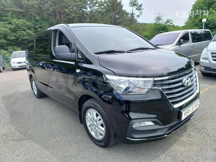 Hyundai Starex 2021 — 2
