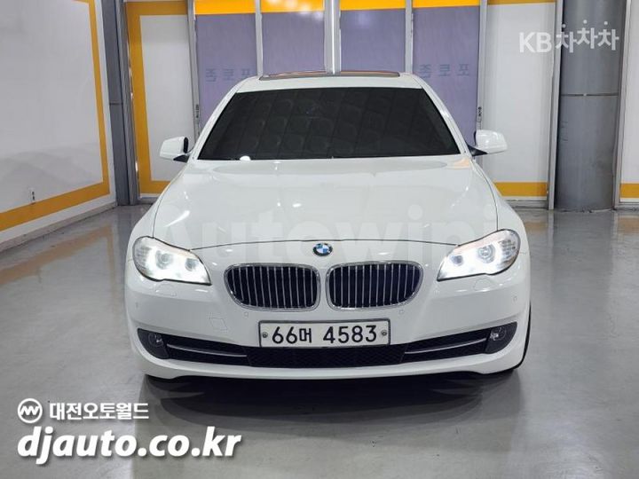 BMW 5 Series 2012 — 2