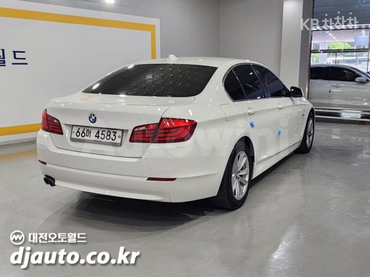 BMW 5 Series 2012 — 3