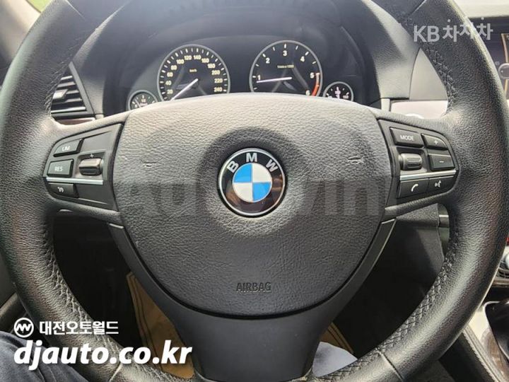 BMW 5 Series 2012 — 5