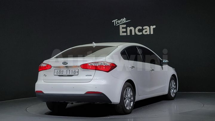 Kia K3 2015 — 2