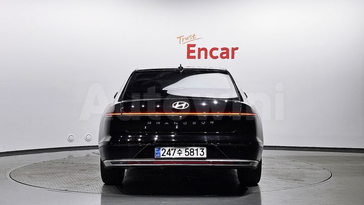 Hyundai Grandeur 2023 — 4