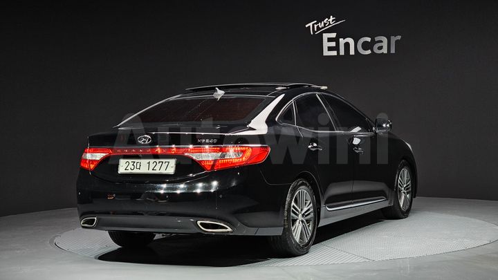 Hyundai Grandeur 2013 — 2