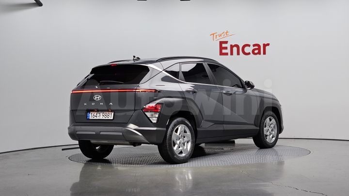 Hyundai Kona 2023 — 2
