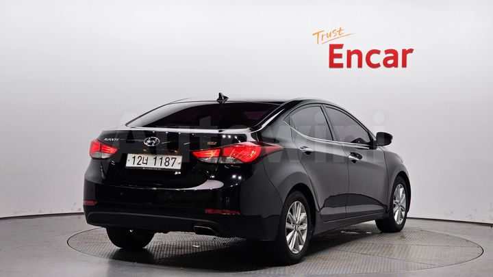 Hyundai Avante 2014 — 2