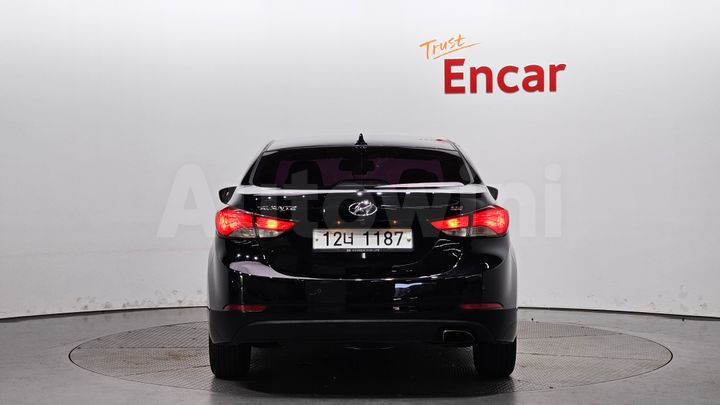Hyundai Avante 2014 — 4