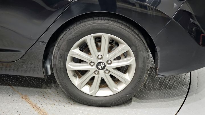Hyundai Avante 2014 — 5