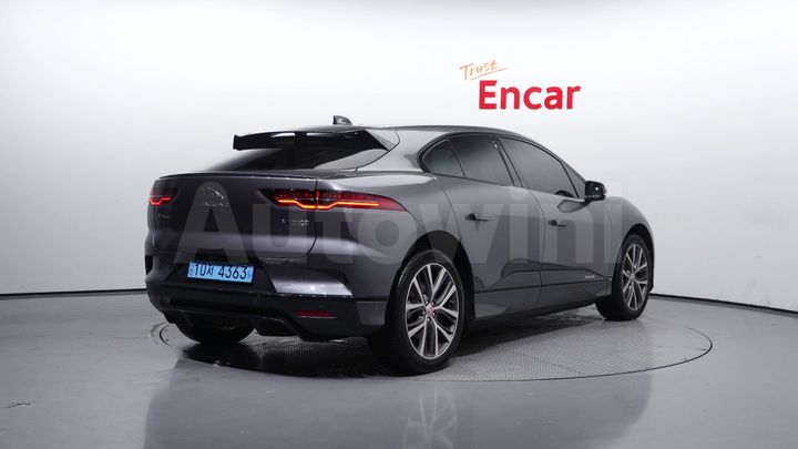 Jaguar I PACE