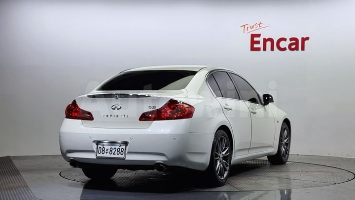 Infiniti G