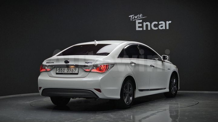 Hyundai Sonata 2012 — 2