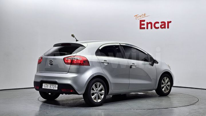 Kia Pride 2014 — 2