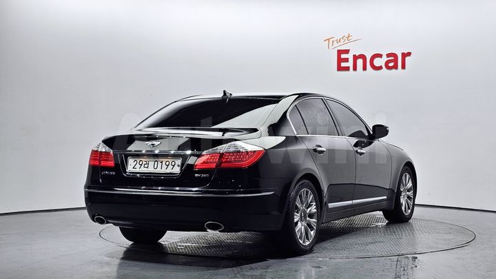 Hyundai Genesis 2008 — 2