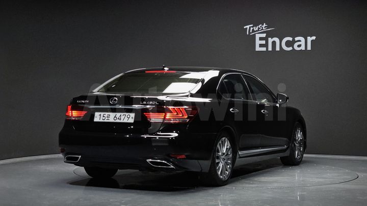 Lexus LS 2013 — 2