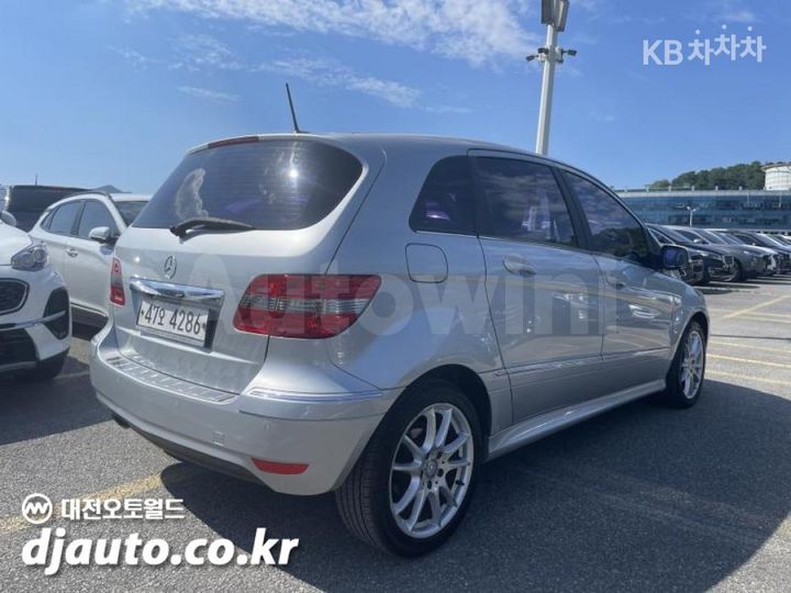 Mercedes Benz B Class