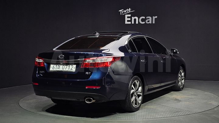 Renault SM5 2011 — 2