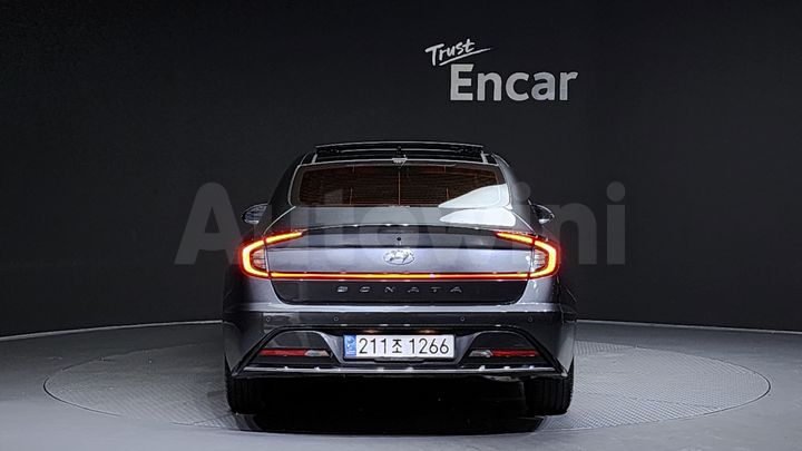 Hyundai Sonata 2023 — 4