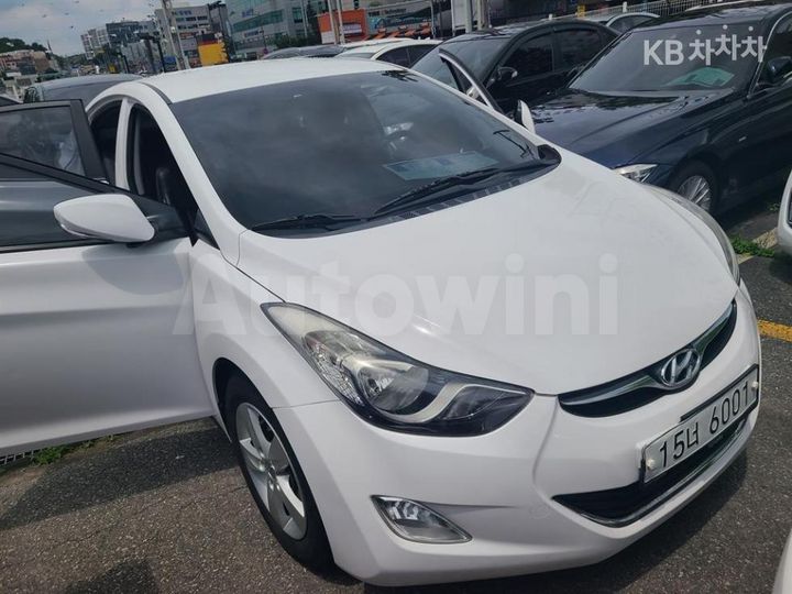 Hyundai Avante 2014 — 2