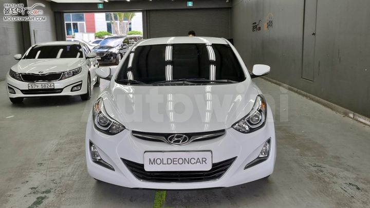 Hyundai Avante 2015 — 3
