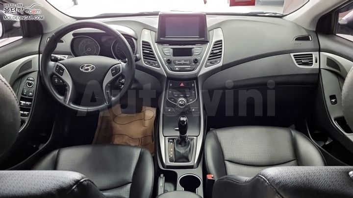 Hyundai Avante 2015 — 5