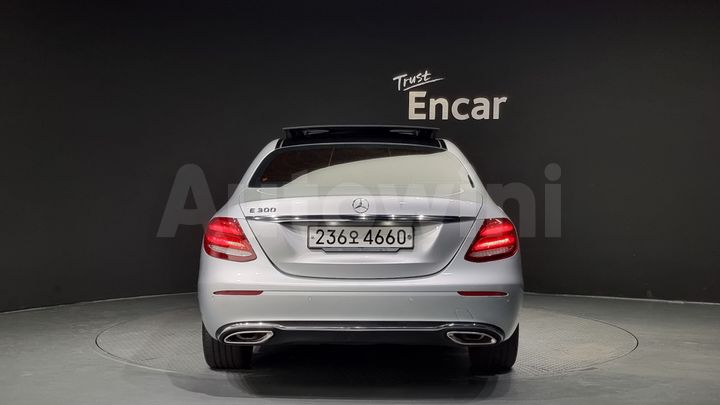 Mercedes Benz E Class 2019 — 4